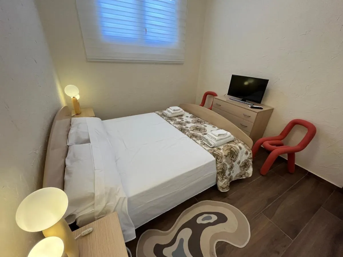 Villa Afrodite Mediterranea 2022 Marina di Ragusa 0*,  İtalya
